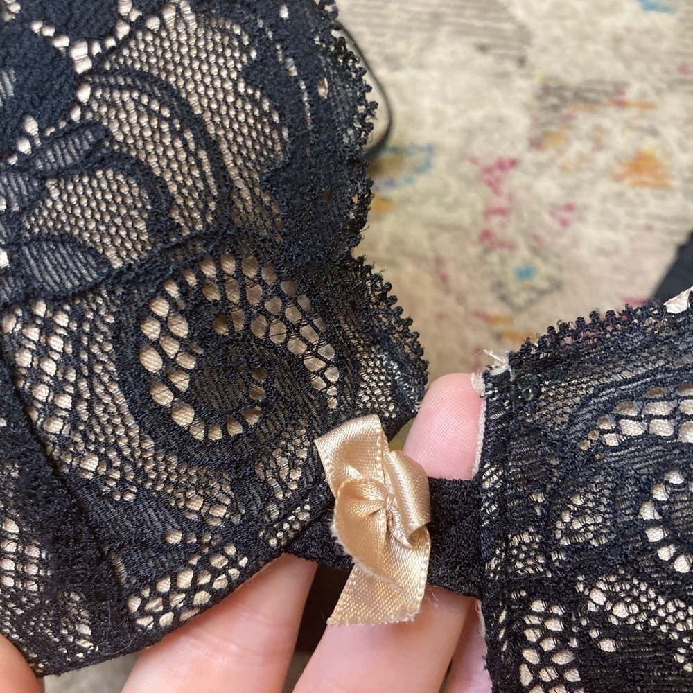 Victoria’s Secret Angels Black And Tan Lace Push Up Bra Size 34D - Picture 3 of 11